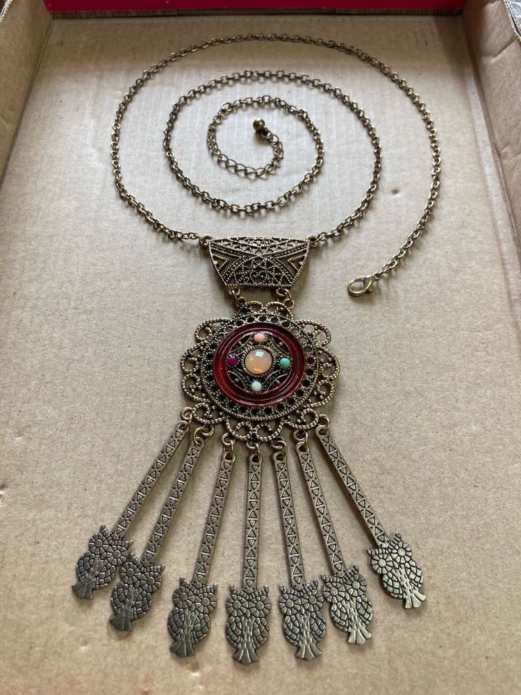 Vintage-Style Statement Necklace