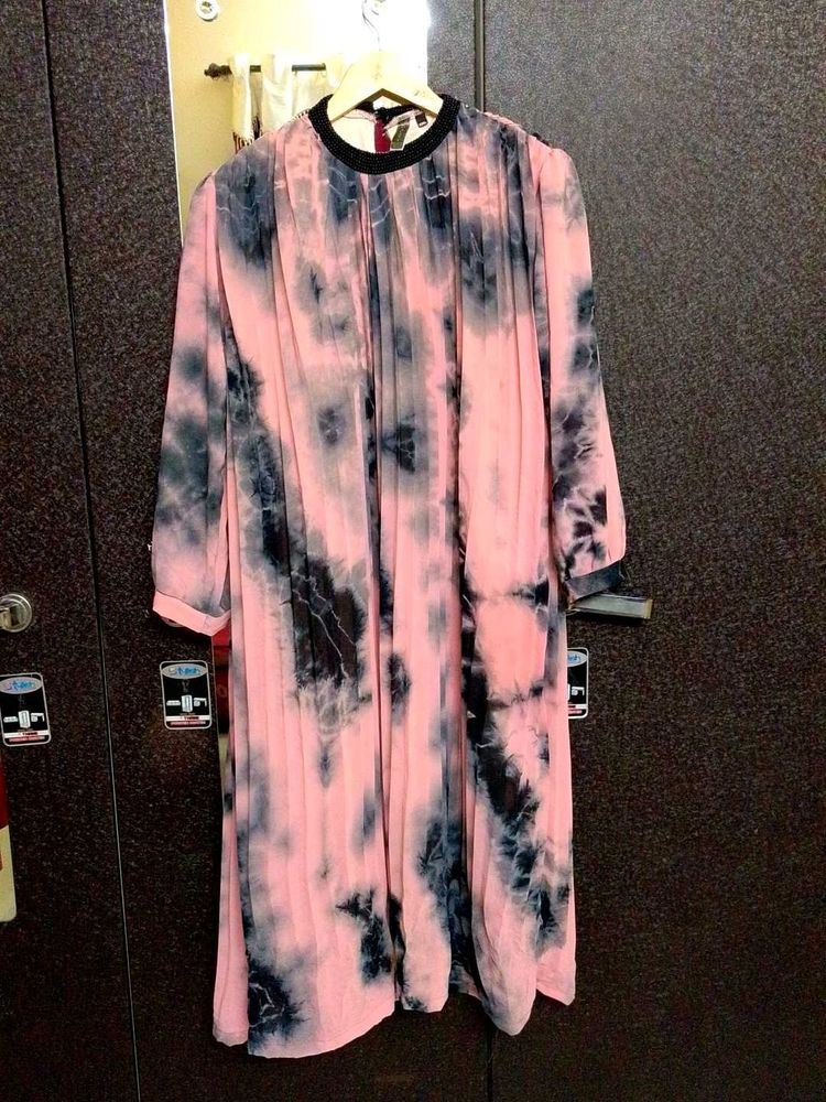 Tie-Dye Long Sleeve Dress