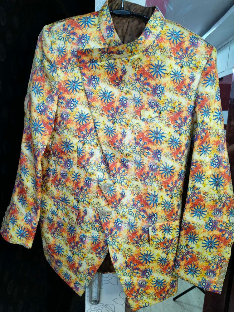 Floral Velvet Blazer