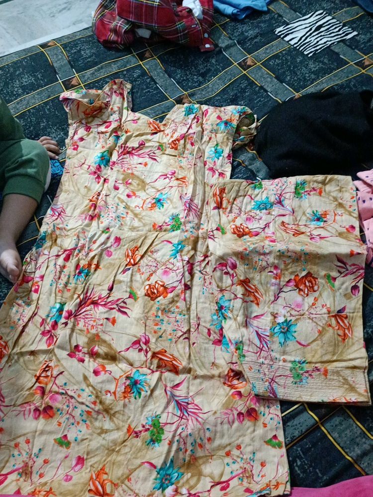 Ladies Wear..with Heavy Four Sided Dupatta