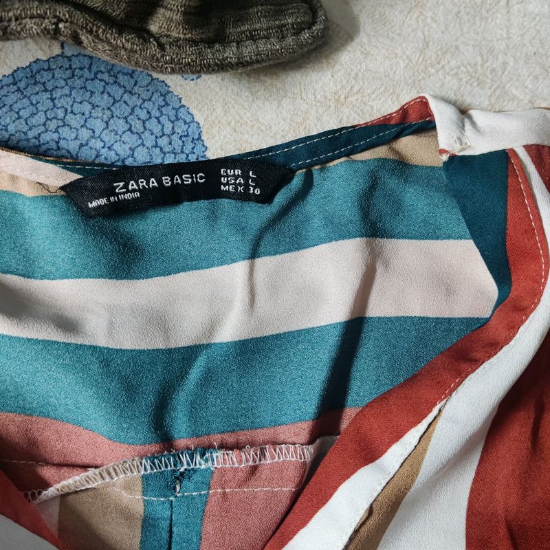 Zara Top Size L