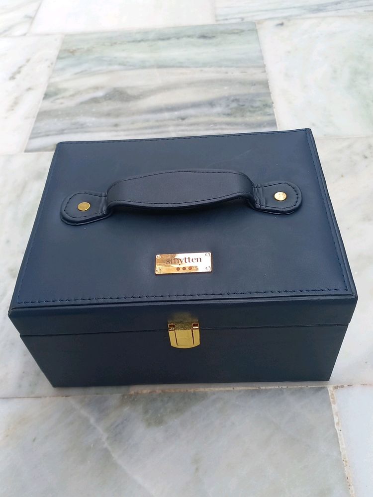 Smytten Vanity Box