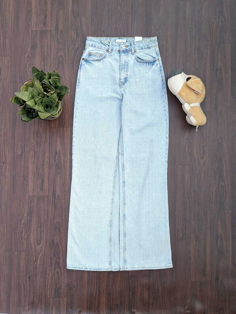 Light Wash Denim Jeans