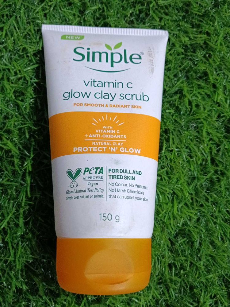 Simple Vitamin C Glow Clay Scrub