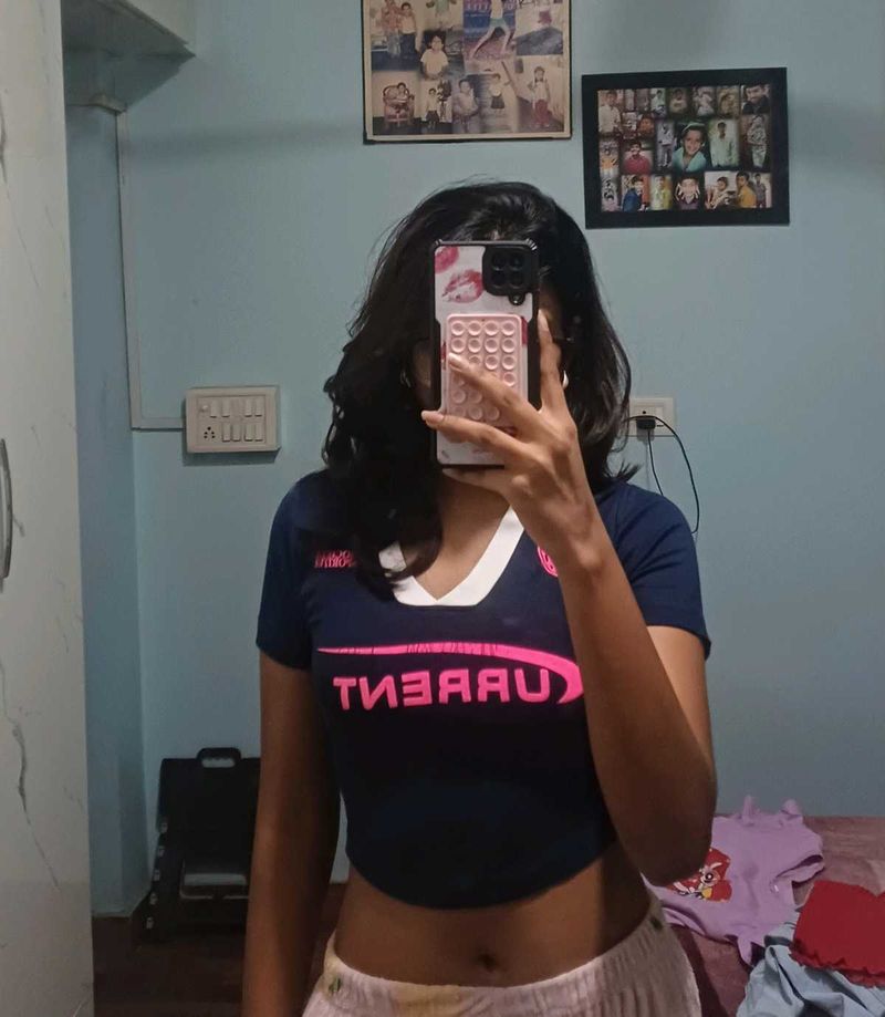 Cool Sporty crop tee