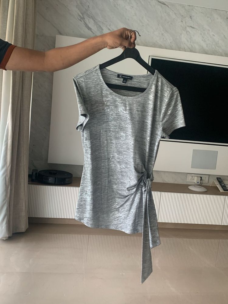 Fix price never worn before grey Shimmer T-shirt