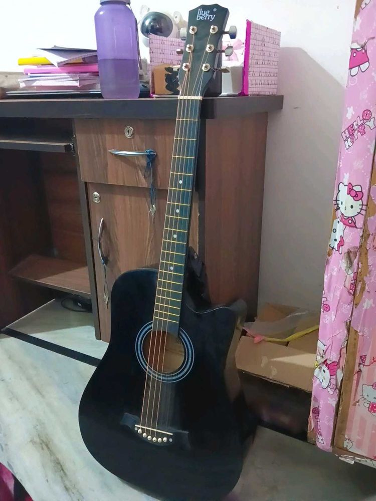 Blueberry Acoustic Guitar 🤍