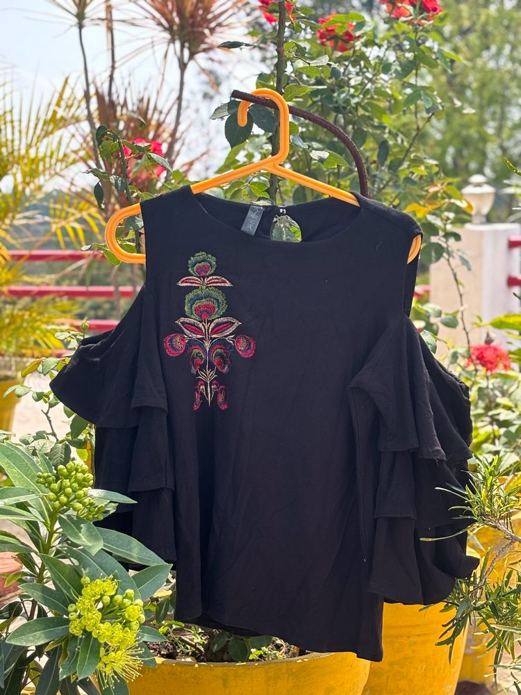black Shoulder Cut top