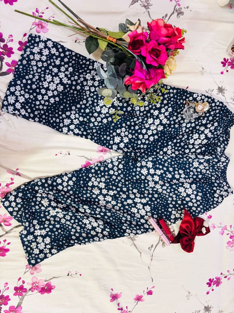 Floral Printed Blue Calf Length Trousers