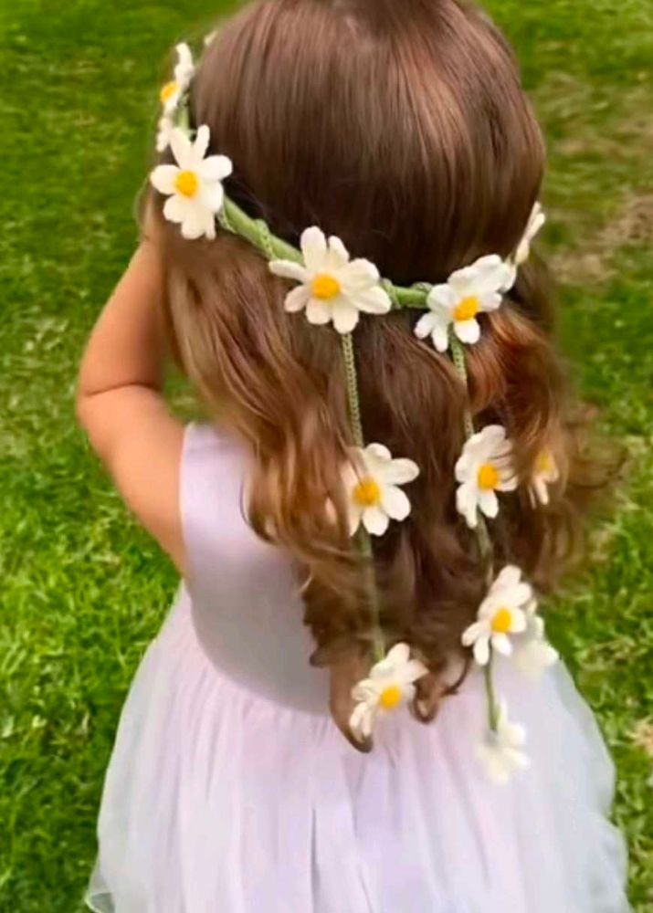 Crochet Daisy Tiara