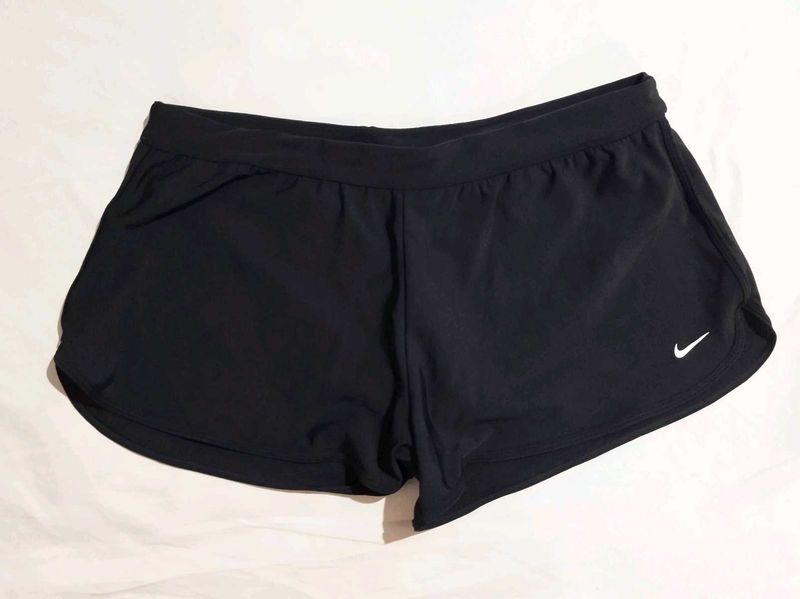 Nike Performance Shorts (Black)
