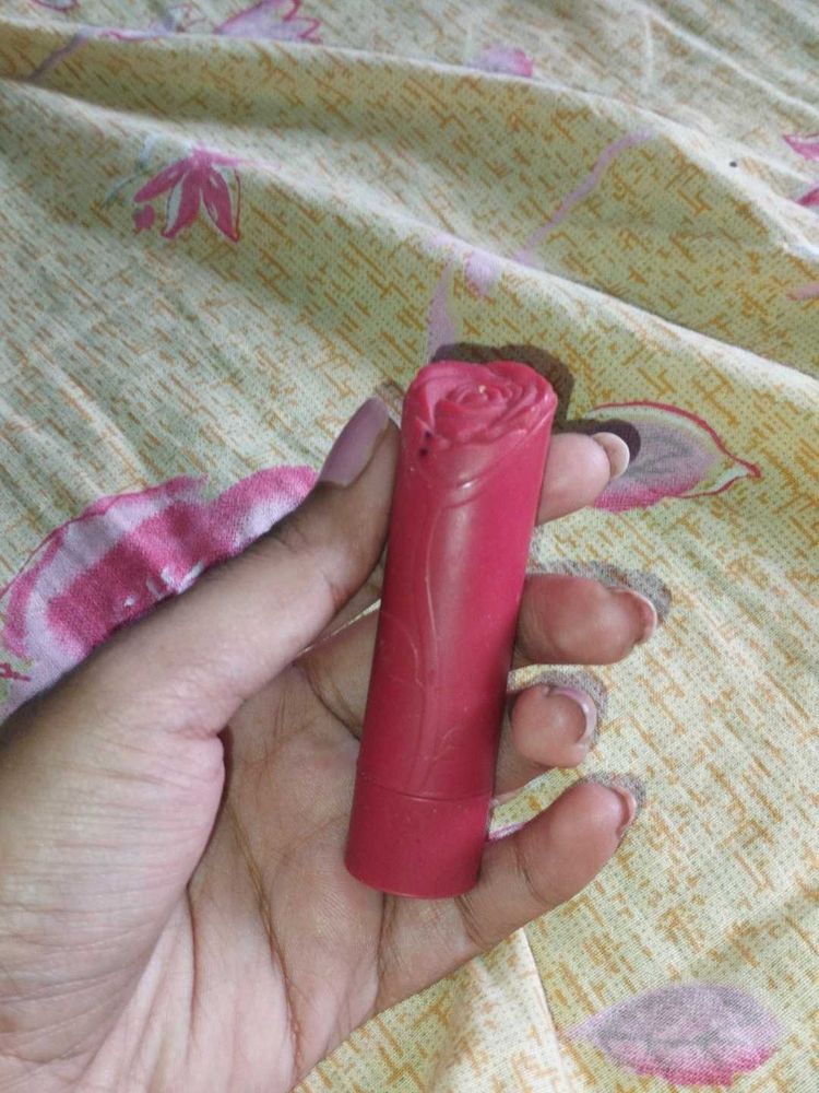 Red Rose Lipstick