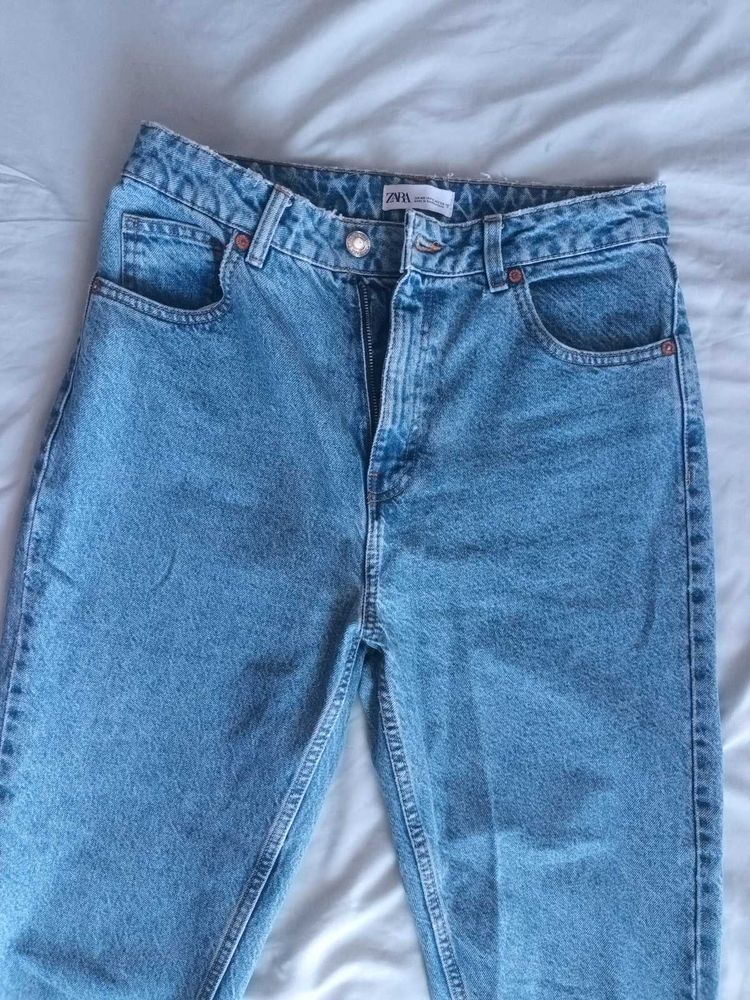 ZARA MOM FIT DENIM