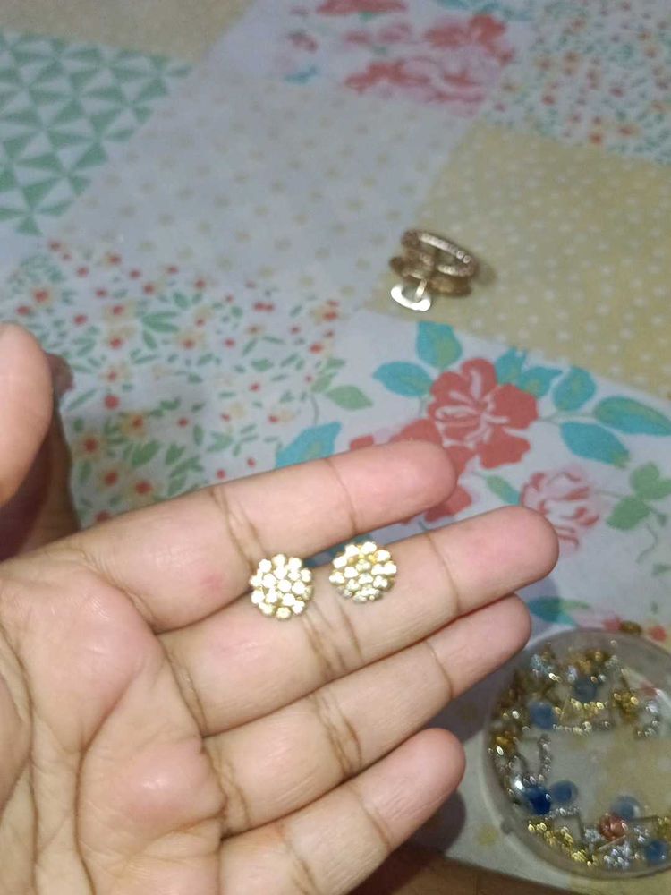 Women Studded Tops Earrings