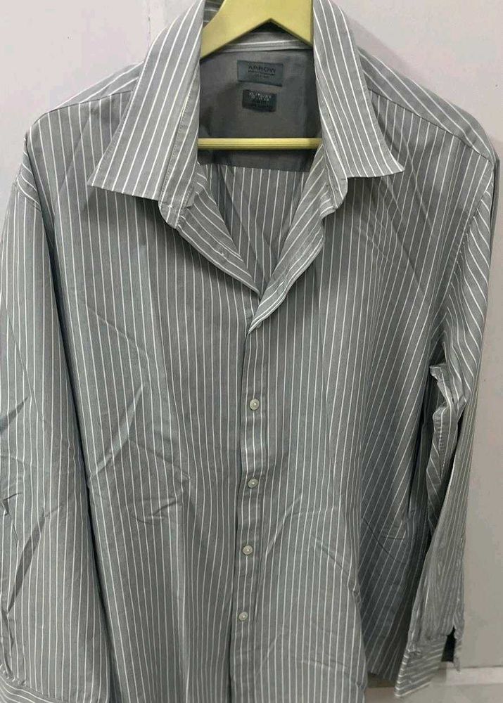 Striped Men&#39;s Shirt