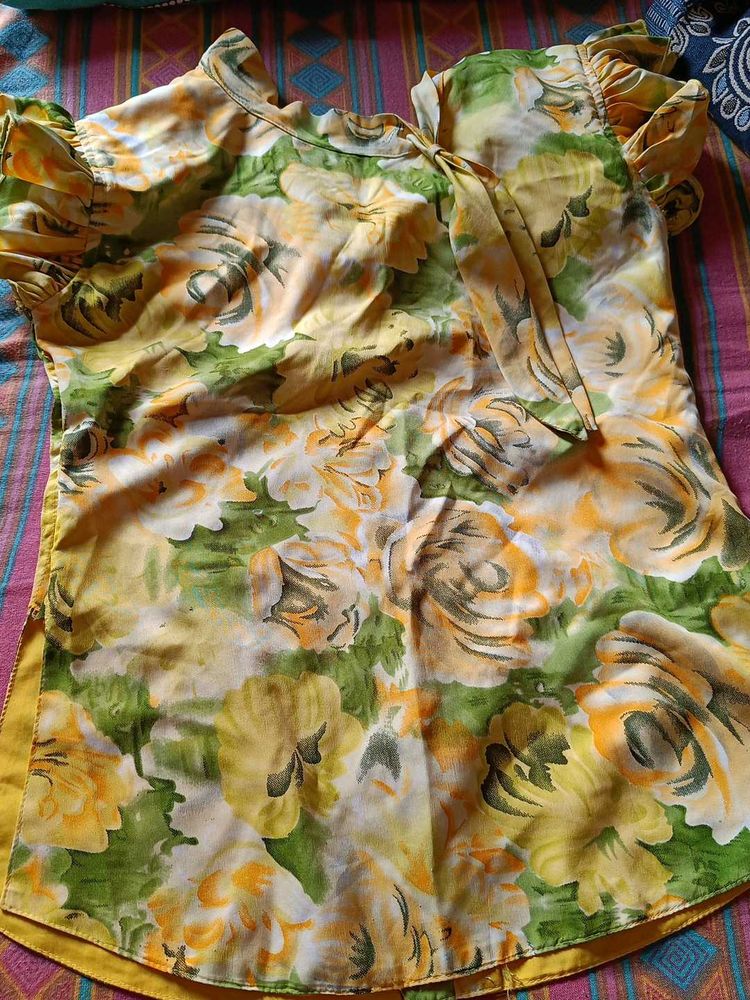 Jeans Top Fancy Size Small