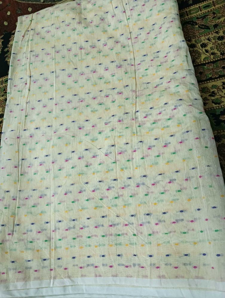 Printed saree without blouse