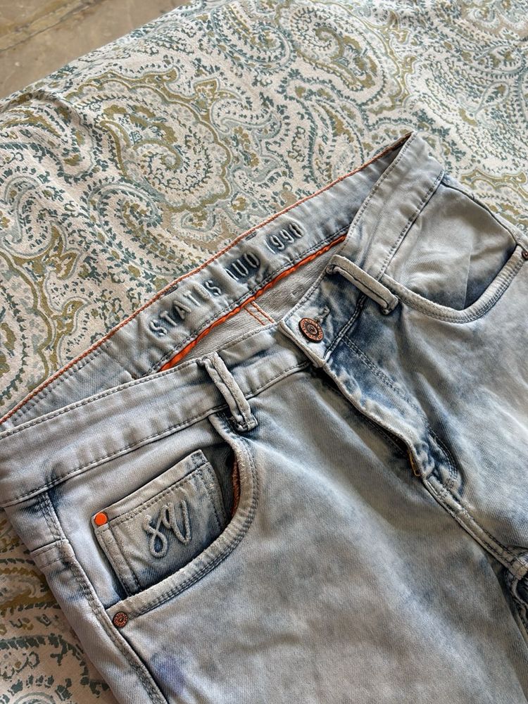 Light Wash Denim Jeans