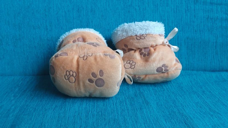 Cub Paw Booties For Babies