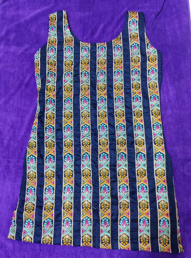 Vintage Embroidered Kurti