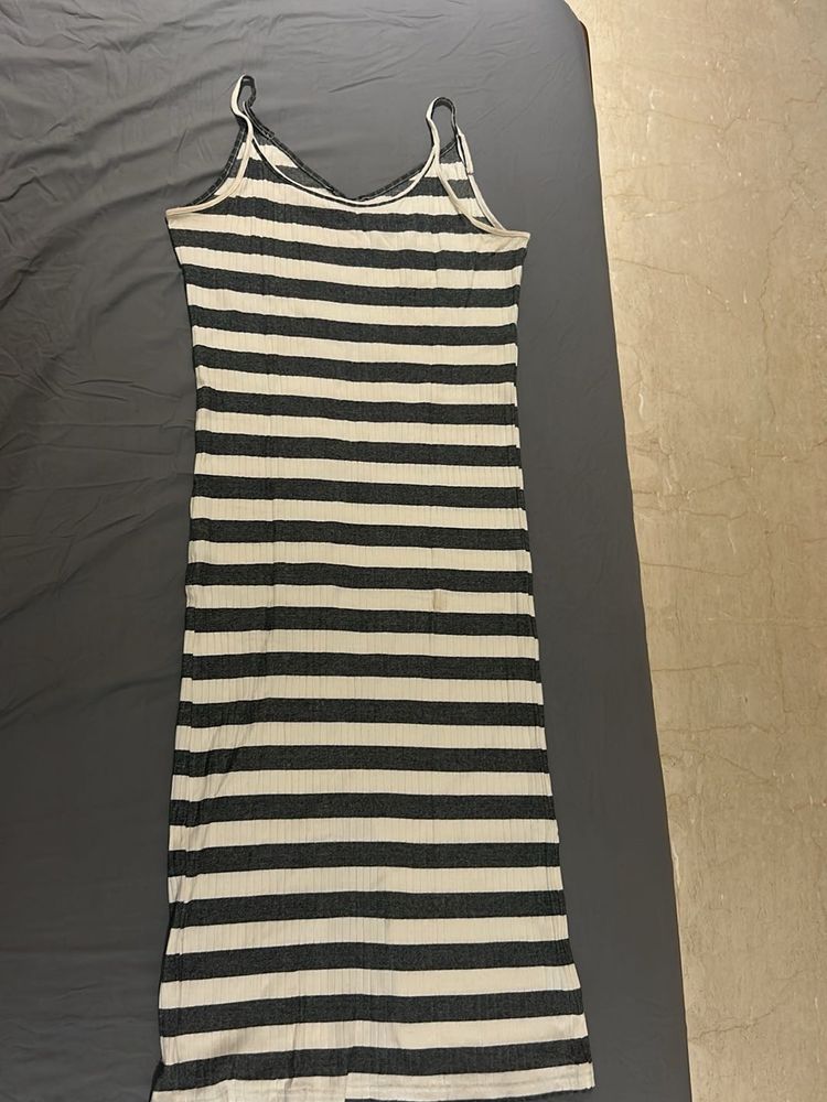 Beautiful Strip Long Dress