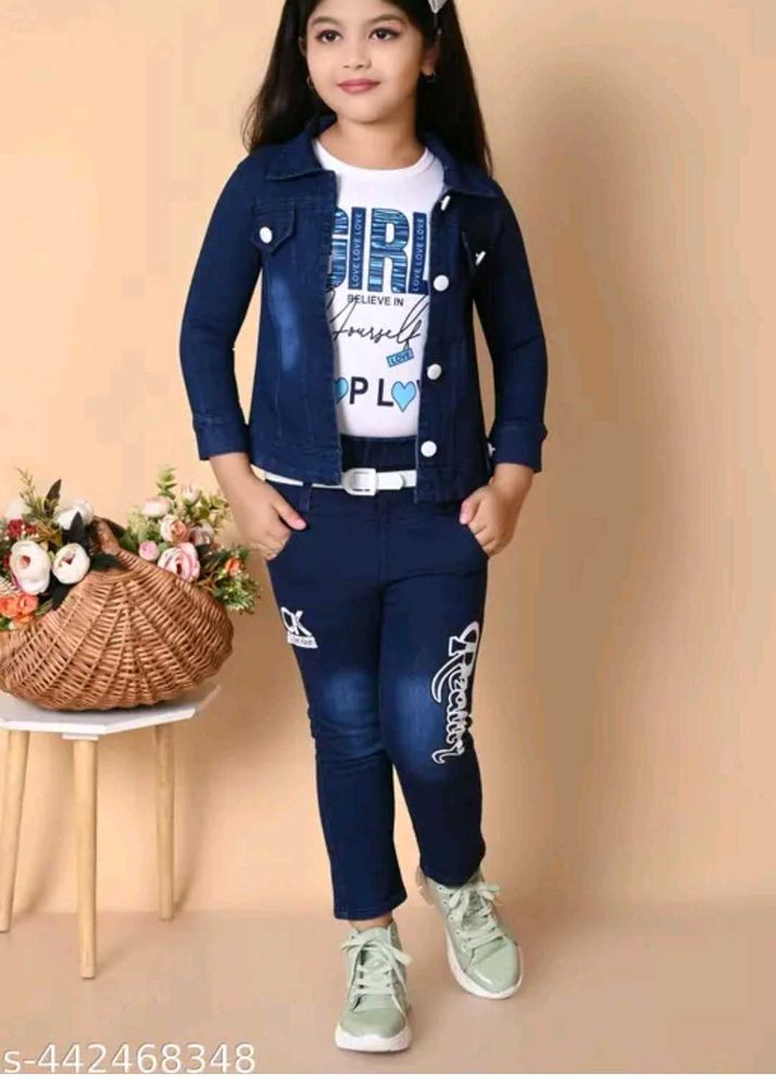 Girls&#39; Denim Jacket Outfit