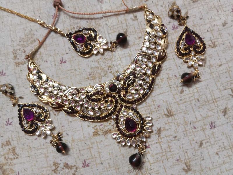 Wine Colour Necklace Set