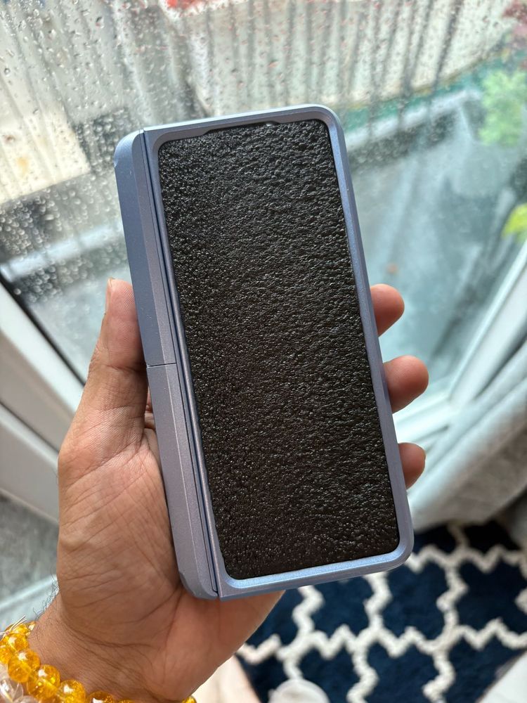 Samsung Galaxy Z5 Case Spigen