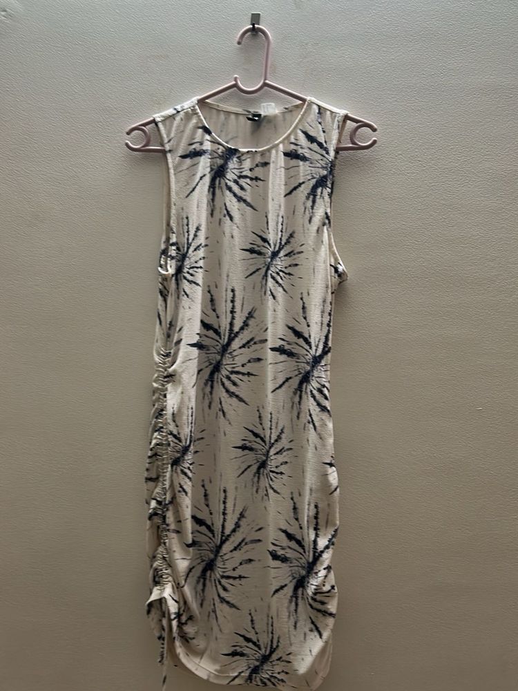 H&amp;m printed dress with side strings