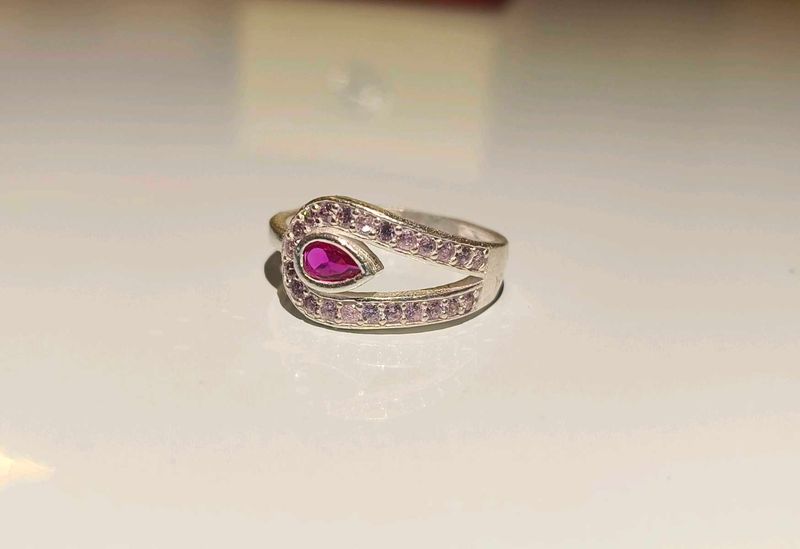 Elegant Silver Ring