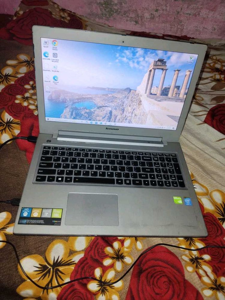 Lenovo Core i7 Gaming Laptop