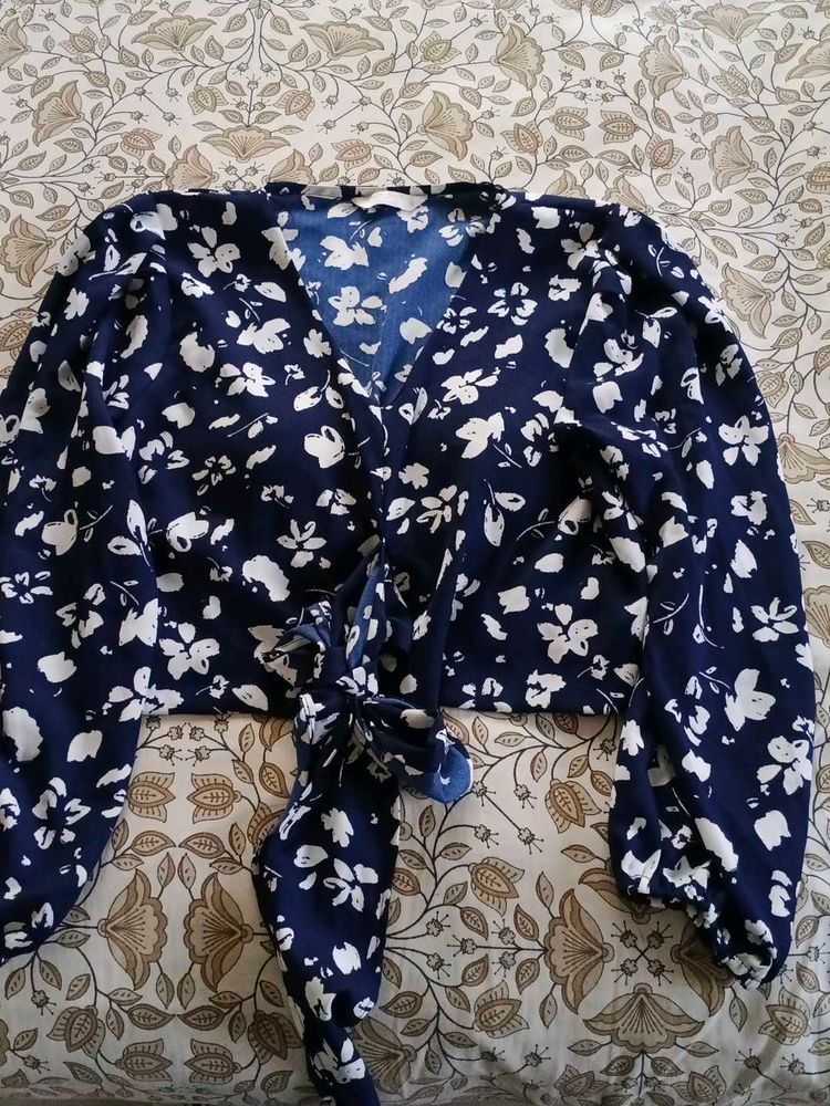 Floral Tie-Front Crop Top