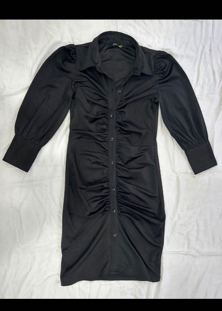 H&amp;M Type Black Shirt Dress