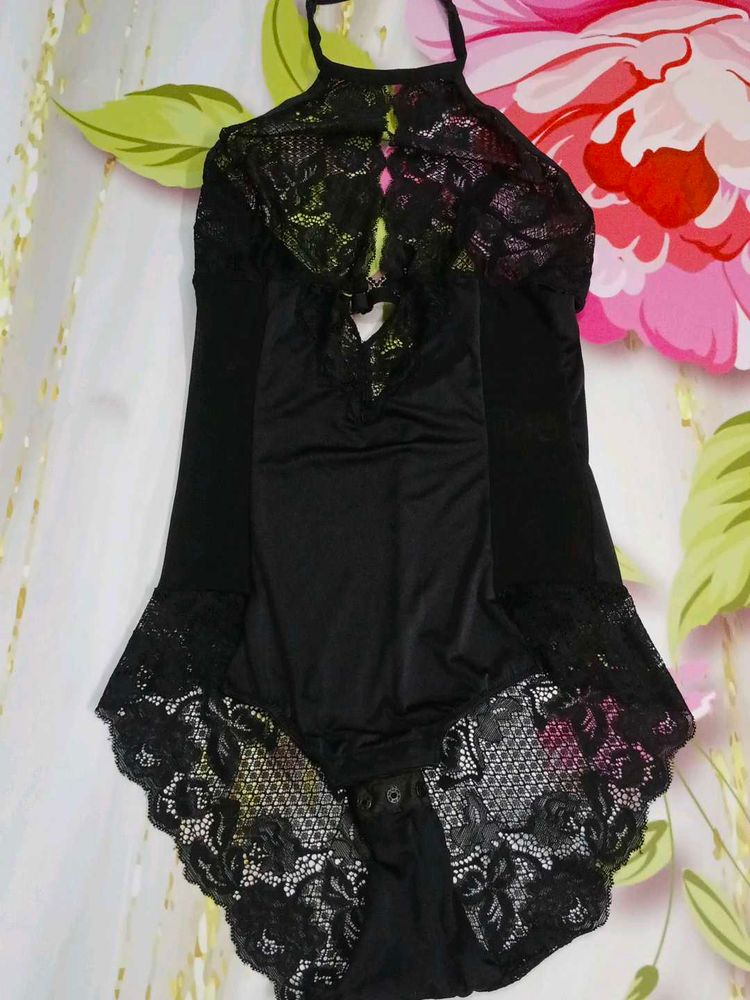 (1133)Lace Detail Bodysuit