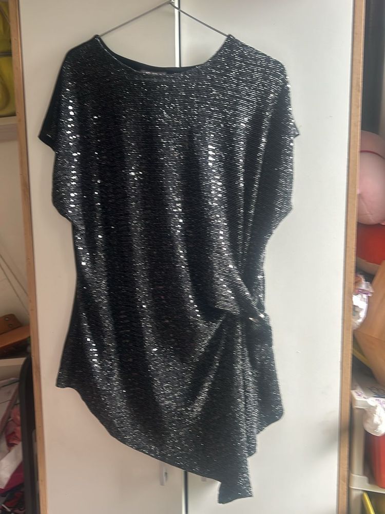 Black Sequence Top