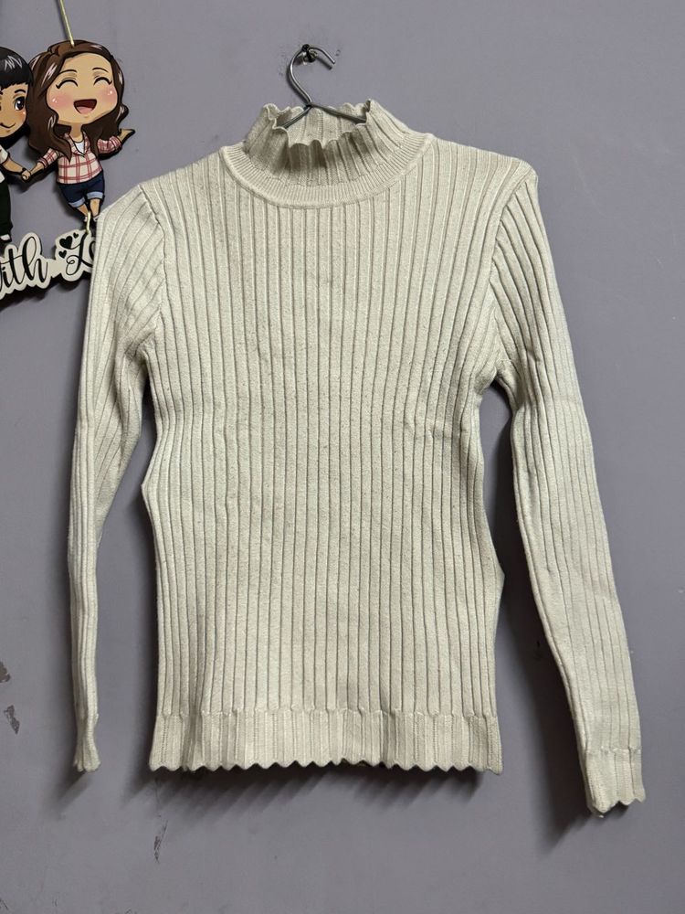 Ribbed Mock Neck Top