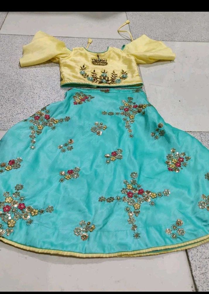 Girls Lengha Choli With Dupatta