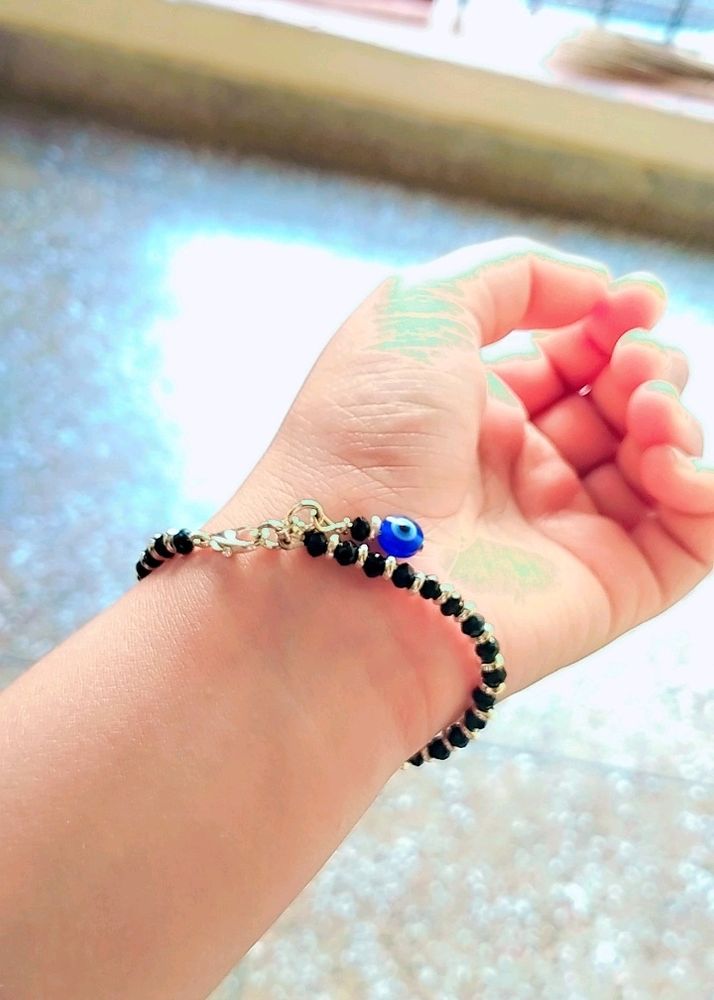Women Bracelet With Beaded Evil Eye For Protection From Evil Vibes Of Haters.....Pure Black Crystal