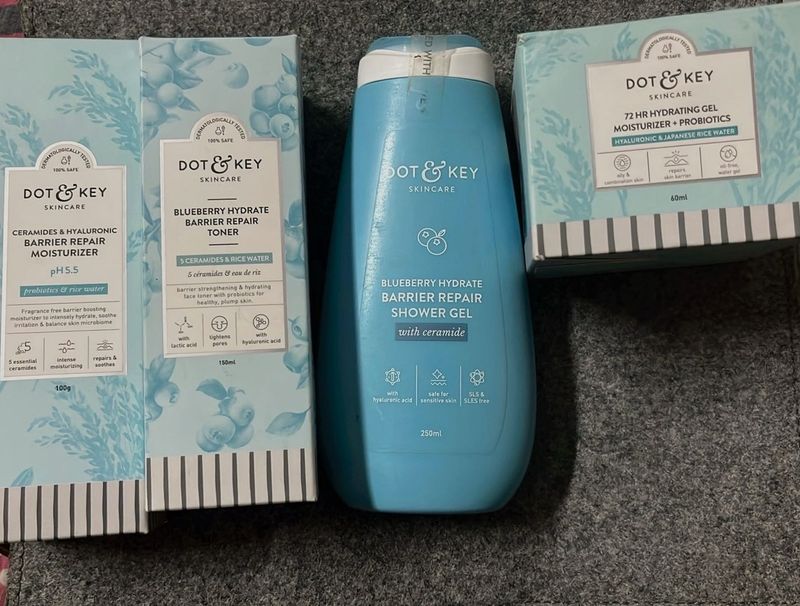 Dot &amp; Key Skincare Set