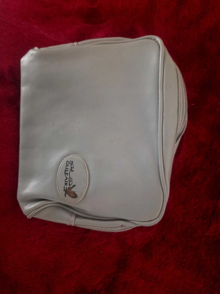 Gulf Air Toiletries Bag