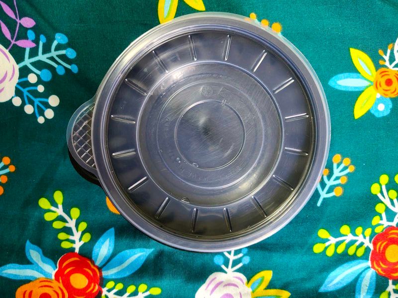 Beautiful Cap-shaped Round Container