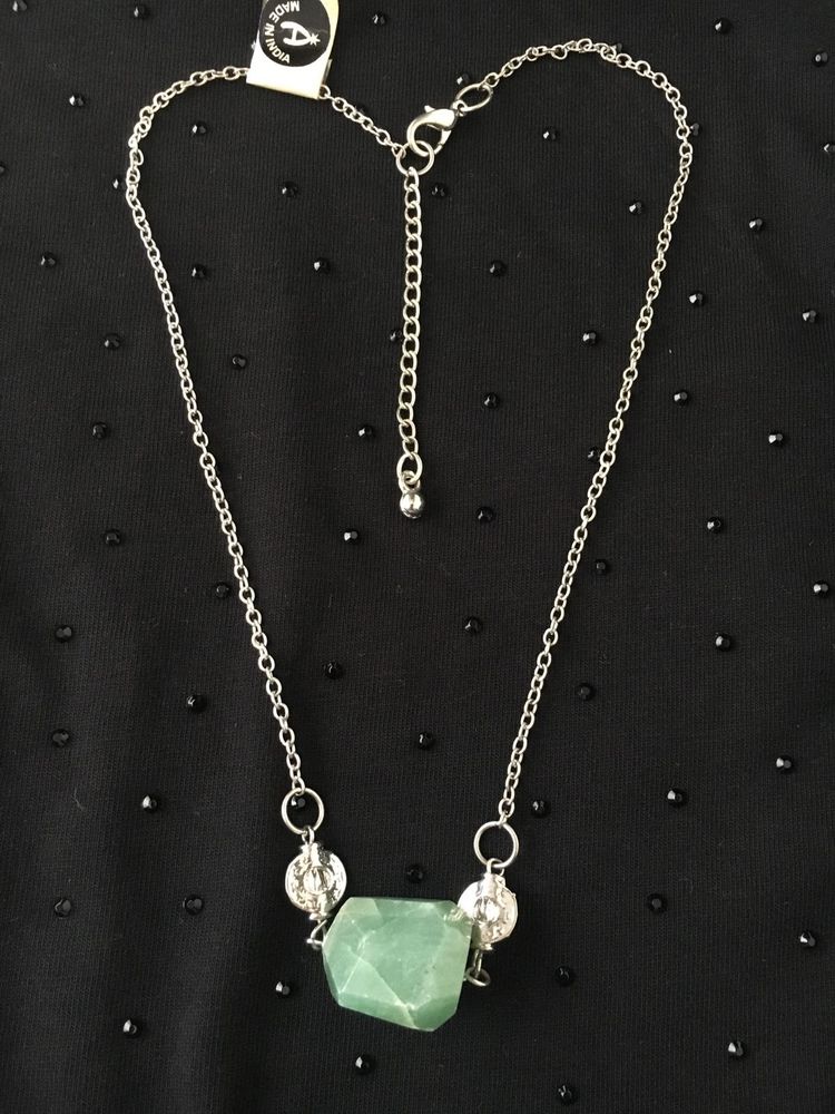 Green faceted Stone Pendant Necklace