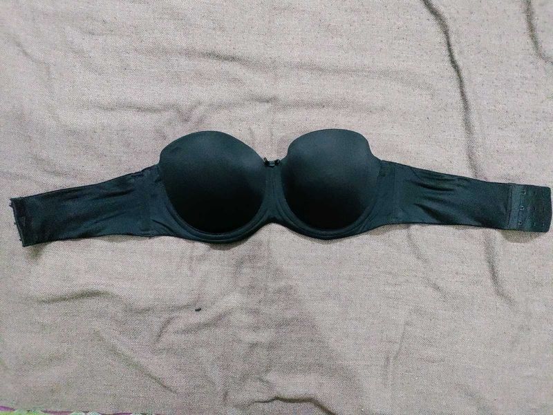 Black Strapless Bra