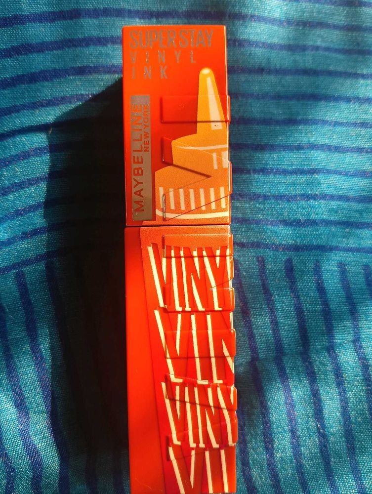 Maybelline Superstay Vinyl Ink- Sriracha