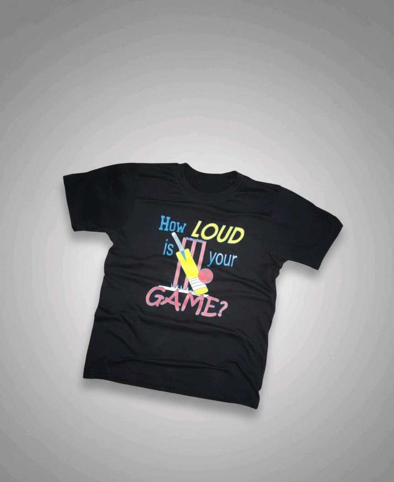DEMANDING BLACK T-SHIRT CRICKET PRINT ON FRONT