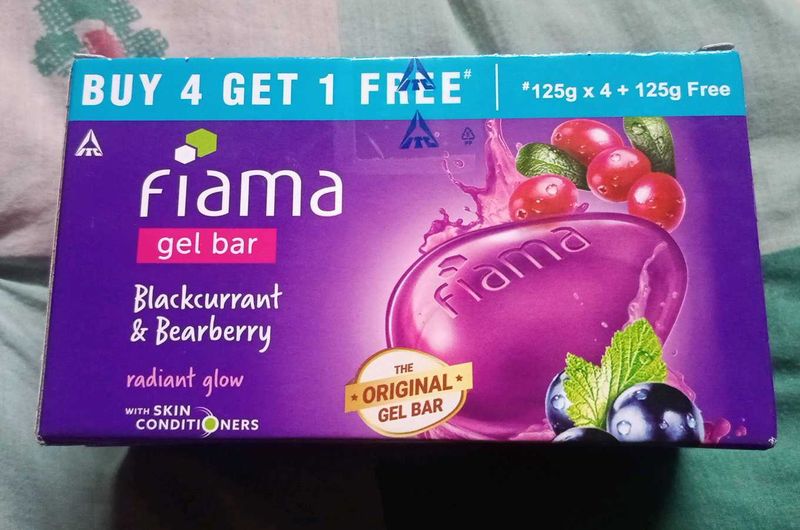 Fiama Gel Bar - Blackcurrant &amp; Bearberry