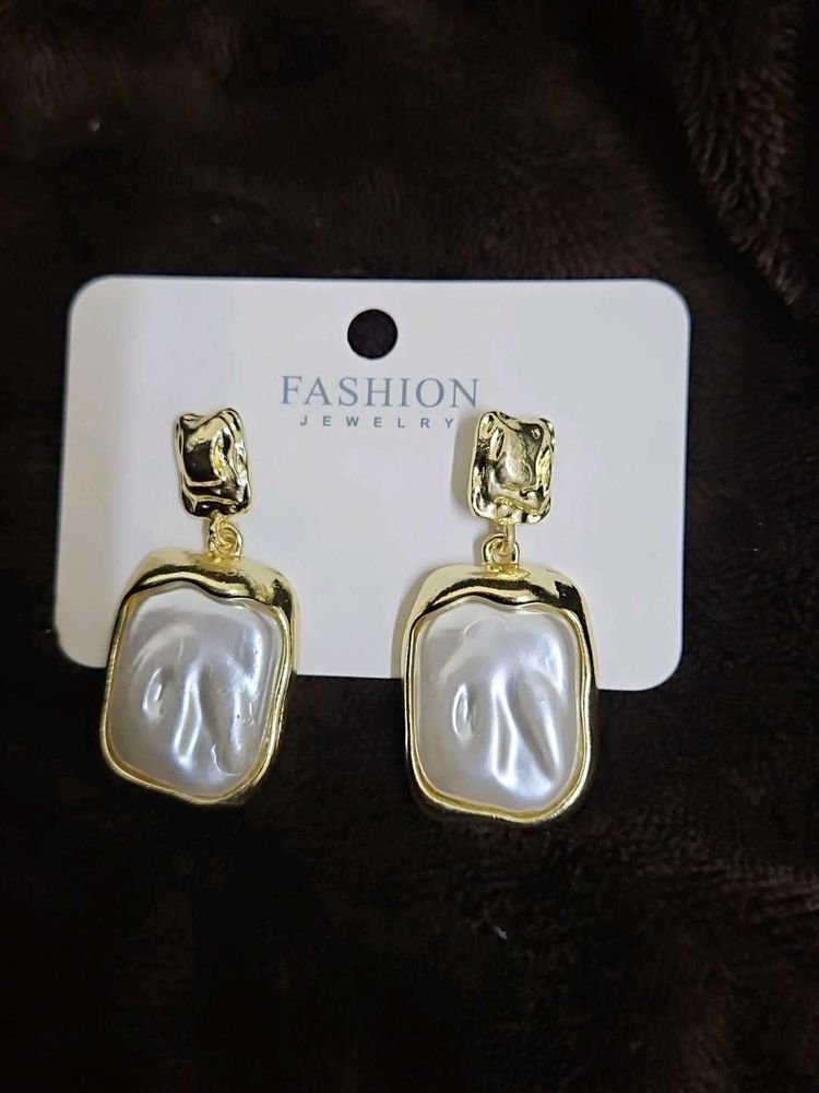 Pearl Drop Earrings