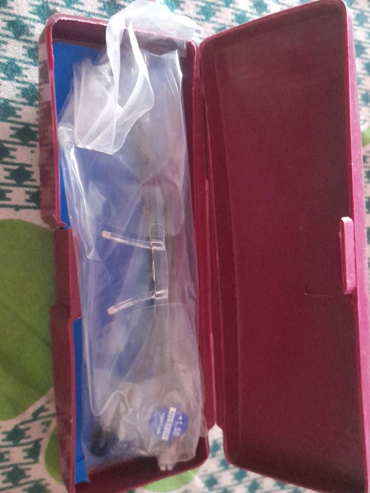 Vintage Glasses in Case