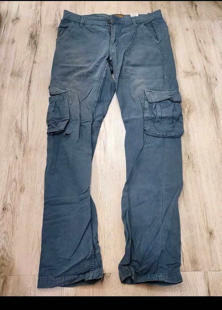 Cs2291 Authentic Cargo Jeans Size 34