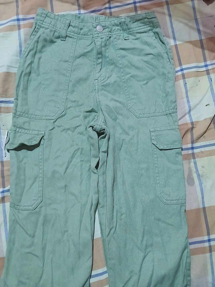 Green Cargo Pants(Kraus)